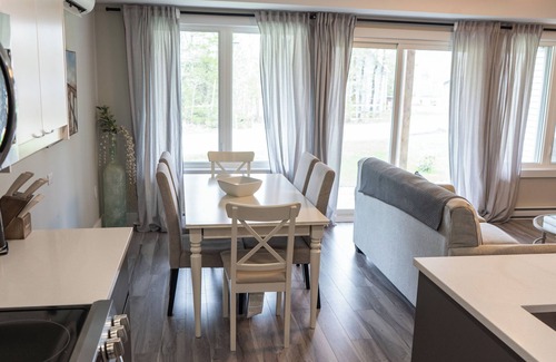 Shortts Lake Casa | Brand New Townhouse - Lake Access and Outdoor Kitchen
