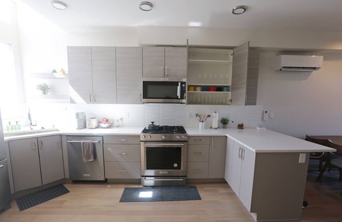 Fremont Casa | Brand New Townhouse w/Parking, Walk to the Zoo!
