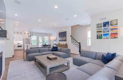 Harters Heights Casa | Brand new under the shadow of the Dome