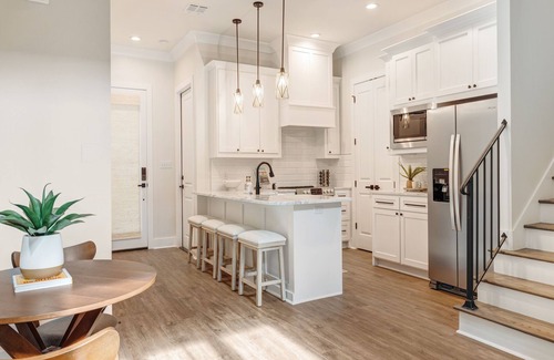 Lafayette Casa | Brand new upscale 3bed/2.5 bath townhome located in the heart of Lafayette, LA!