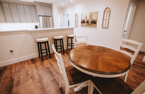 Point Pleasant Beach Apartamento | Brand New Downtown Apartment Near restaurants and 7 blocks from Beach.