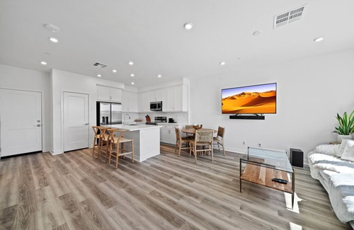 San Juan Capistrano Casa | Brand New Cozy 2-bedroom townhome in awesome Rancho Mission Viejo with WiFi, AC