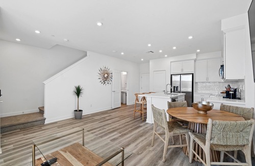 San Juan Capistrano Casa | Brand New Cozy 2-bedroom townhome in awesome Rancho Mission Viejo with WiFi, AC