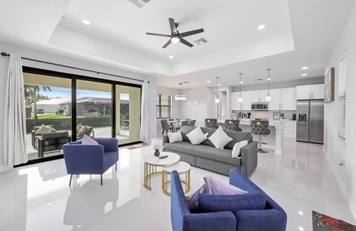 San Carlos Park Casa | Brand New Vacation Home