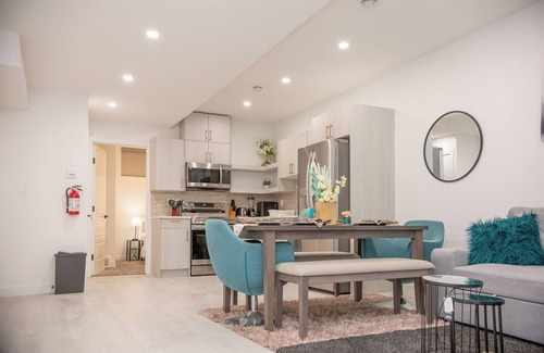 Southeast Calgary Casa | Brand new-very clean-aesthetically pleasing and comfortable 2-bedroom suite.
