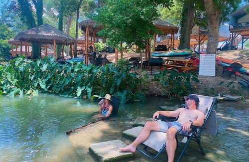 Sutherland Springs Cabina | Brand new waterfront Cabin with many amenities: Pool, hot tub & kayaking. - RC8