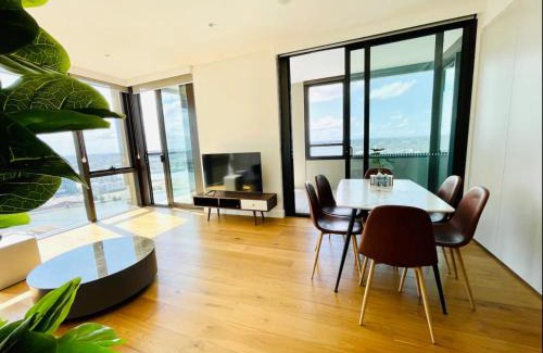 Rhodes Apartamento | Brand New Waterview family residence 3 bedrooms -Pool, Parking