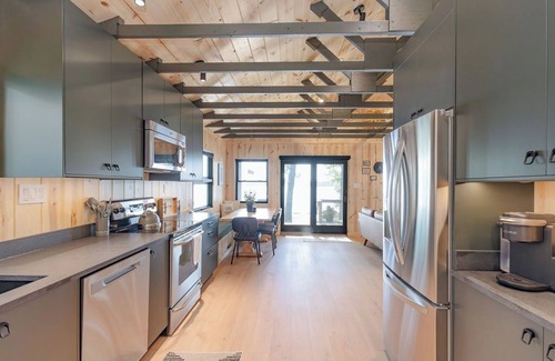 Spirit Lake Cabina | Brand New - Welcome to the Hygge House!