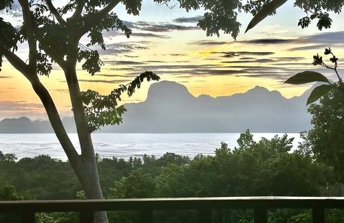 El Nido Cabaña | Brand New Wooden Native House with a Modern Western Twist