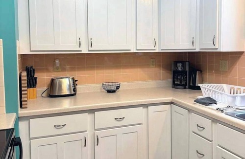 Arbor Vitae Casa | Brandy Bay Hideaway: Pet Friendly Retreat