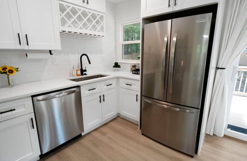 North Raleigh Casa | Brandyapple Retreat by Rather Be Properties