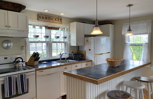 Brant Point Casa | BRANT POOT COTTAGE