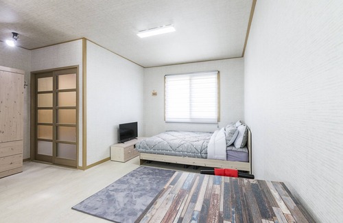 Namwon Casa | Brassica Flower Pension