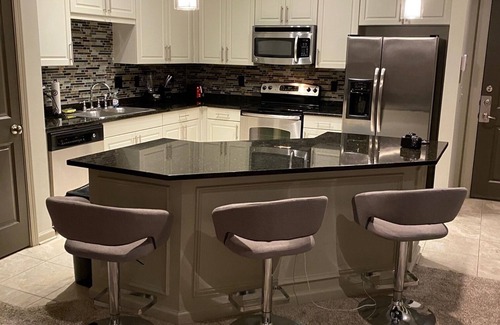 Hiram Apartamento | Braves Stadium I mile away! family sized condo with private deck,