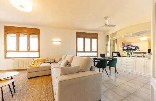 Eixample Apartamento | Bravissimo El Lleó, bright 4-bedroom apartment