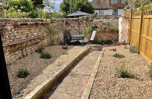 Saffron Walden Casa | Braybrooke Cottage, cosy, comfortable cottage, close to town centre & Audley End