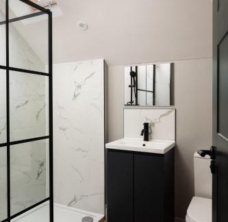 Lincoln Apartamento | Brayford House Burton Road - stylish accommodation suitable for families and contractors