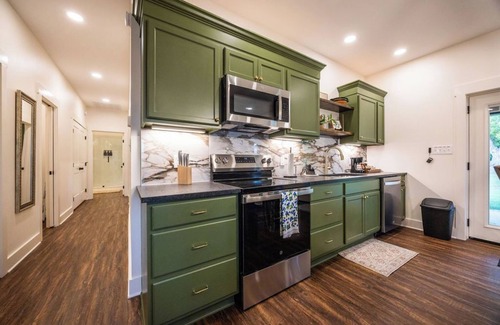 Gholson Casa | Brazos River Escape+Hot Tub+Pickleball+Firepit+Fishing+Kayaking+Nature Trail