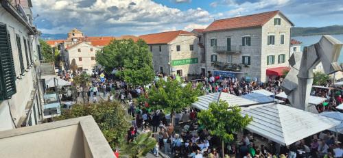 Kastel Kambelovac Apartamento | Brce