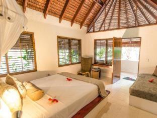 Port Vila Complejo | Breakas Beach Resort