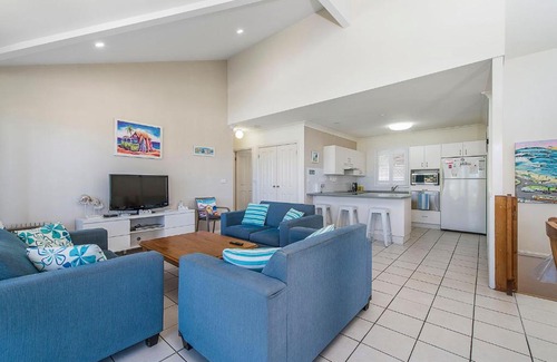 Crescent Head Casa | Breakers 2 213 East Street