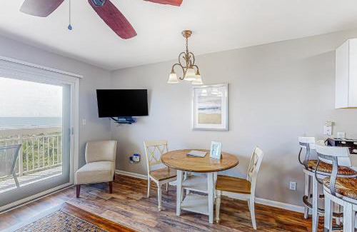 North Forest Beach Apartamento | Breakers 237