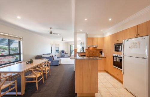 Yamba Casa | Breakers Unit 1 8 - LJHooker Yamba