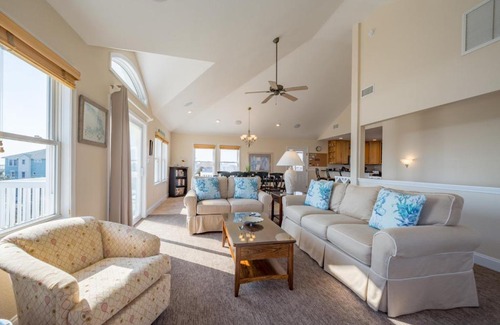 Avon Casa | Breakers Watch 160