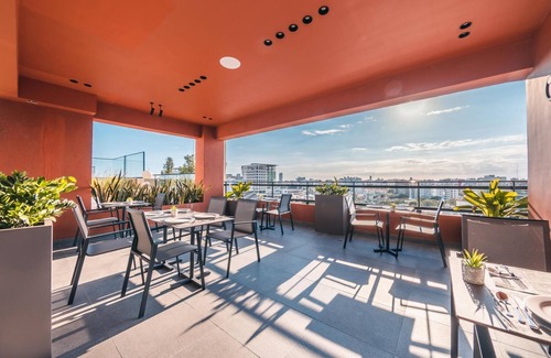 Downtown Santo Domingo Apartamento | Breakfast Included at Regatta Living 505