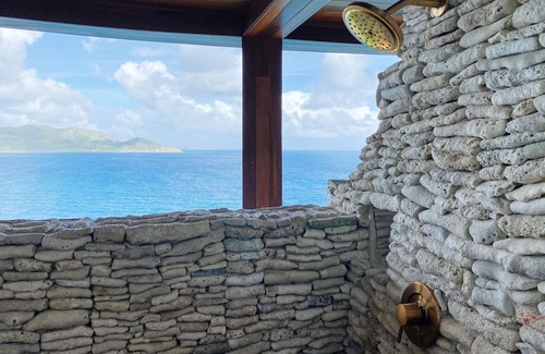 East End Apartamento | Breakfast Included | Caribbean Escape | Ocean Views