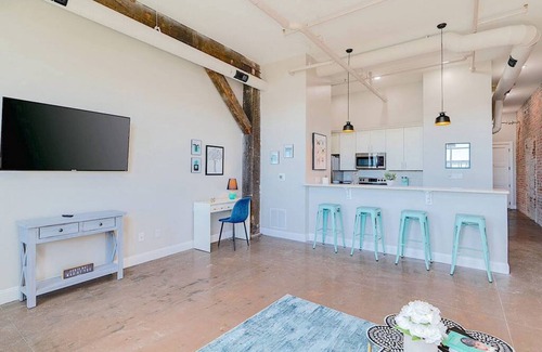 Newport News Apartamento | Breakfast Tiffany s Downtown Newport News