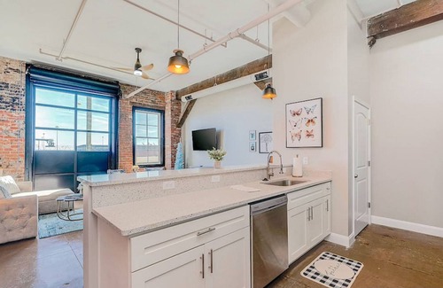 Newport News Apartamento | Breakfast Tiffany s Downtown Newport News