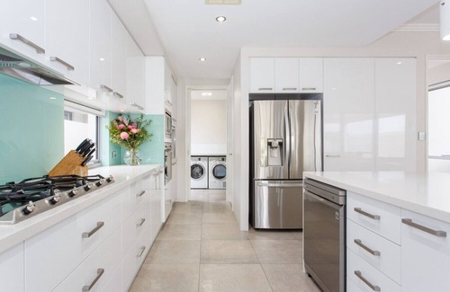 North Coogee Casa | Breaksea Beach House - Modern Luxury close to Fremantle