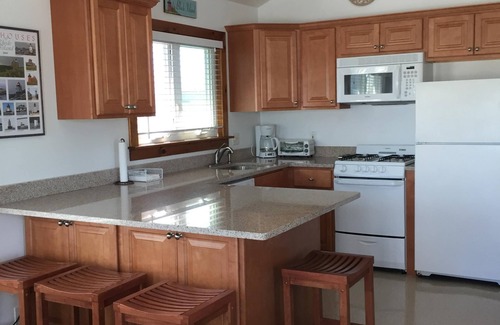 Breakwater Village Cabaña | Breakwater Village Waterview Cottage