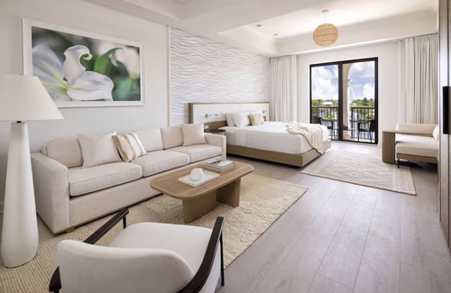 St. Pete Beach Hotel | Breath of Fresh Air! Balcony, Outdoor Pool, Close to Pass-A-Grille Dog Beach