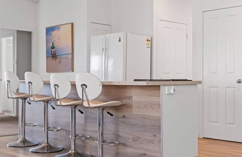 Mirrabooka Casa | Breath taking Bay Views Private Pad Spacious