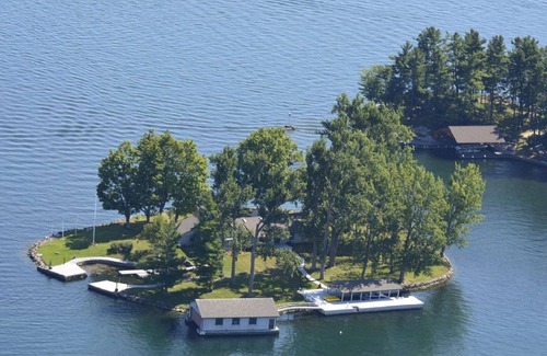Alexandria Bay Casa | Impresionante vista de la hermosa calle Lawrence River