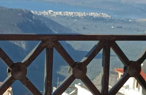 Delfoi Apartamento | Breathe in Delphi - Family Apt with Mountain View