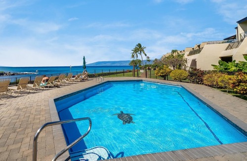 Napili Condominio | Breathtaking 1 Bed True Oceanfront Retreat Maui