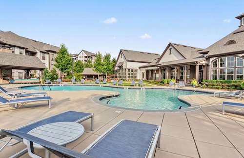 Ferndale Casa | Breathtaking 1BD/1BA w/Balcony + Gym - Little Rock