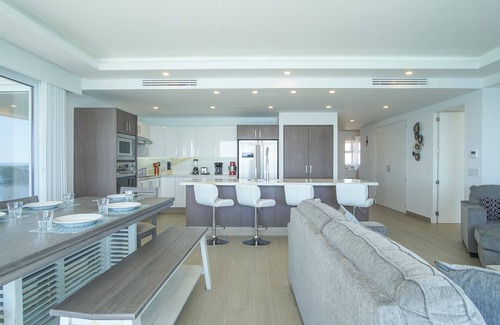 Puerto Peñasco Condominio | Breathtaking 3 bedroom condo Encantame Towers Velero 1801