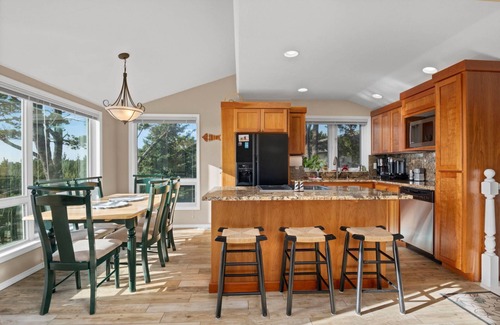Rockaway Beach Casa | Great Deals on Summer Stays!