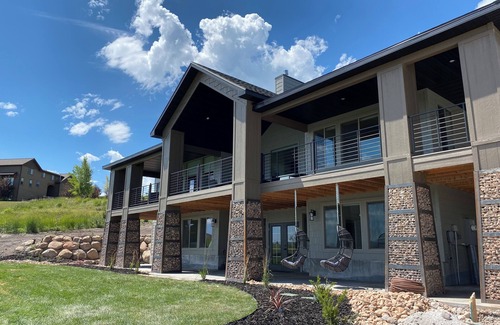Fish Haven Casa | Breathtaking Bear Lake Retreat- Lake View
