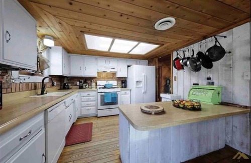 Bodfish Casa | Breathtaking Cabin in Kern River Valley