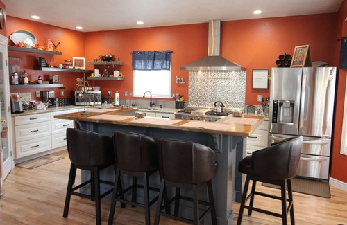 Eagle Casa | Breathtaking features near the heart of downtown Eagle Idaho!