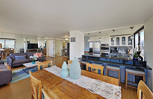 McCully - Moiliili Condominio | Breathtaking Hawaiian Monarch Penthouse | Views!