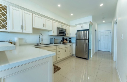 Bodden Town Condominio | Breathtaking Ocean Front Sea Palm Villa #3
