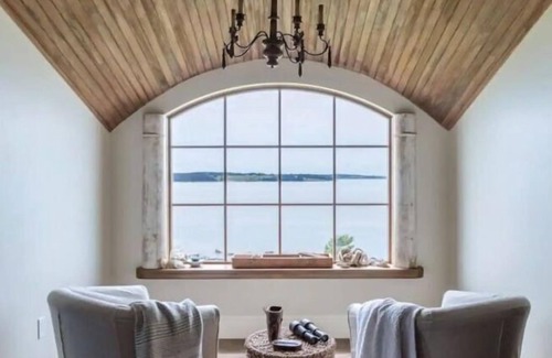 Blandford Casa | Breathtaking Oceanfront Chateau