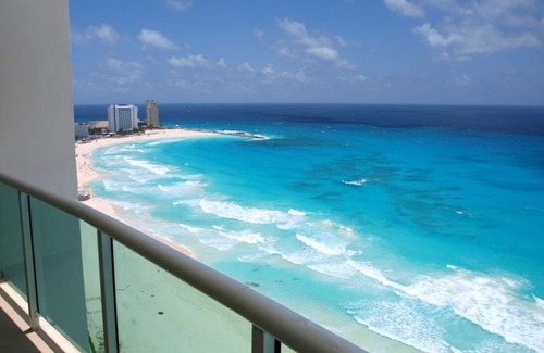Zona Hotelera Condominio | Impresionante condominio frente al mar