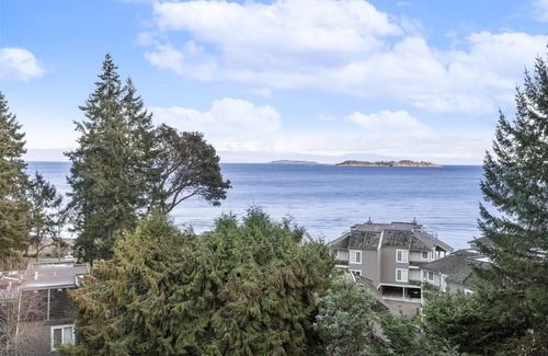 Regional District of Nanaimo Casa | Breathtaking Oceanview Parksville, Vancouver Isl. 1 min walk to beach, 2BR 2BTH